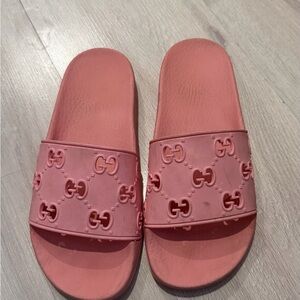 Gucci Pink Embossed Logo Slides